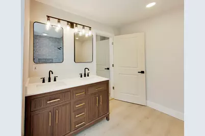 523  High St, Delavan, WI 53115 - Photo 27