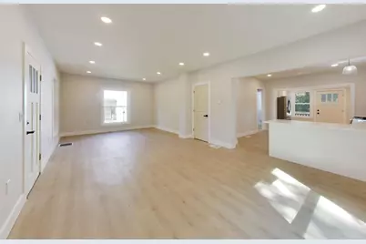 523  High St, Delavan, WI 53115 - Photo 9