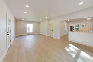 523 High St, Delavan, WI 53115 - Photo 9