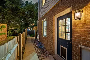 4227 N Olsen Ave, Shorewood, WI 53211 - Photo 29