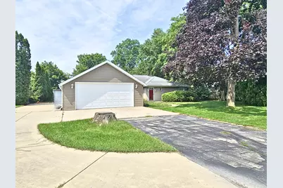 4844  Erie St, Racine, WI 53402 - Photo 3