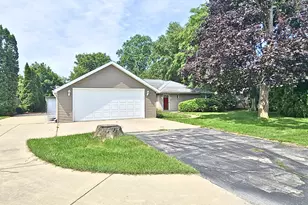 4844 Erie St, Racine, WI 53402 - Photo 3