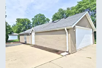 4844  Erie St, Racine, WI 53402 - Photo 5