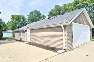 4844 Erie St, Racine, WI 53402 - Photo 5