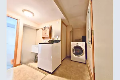 4844  Erie St, Racine, WI 53402 - Photo 35