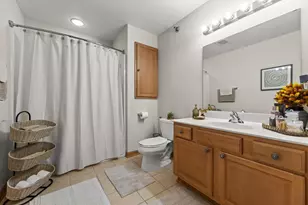 12155 W Virginia Cir, Franklin, WI 53132 - Photo 13
