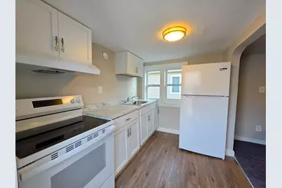 1033  Villa St, Racine, WI 53403 - Photo 5