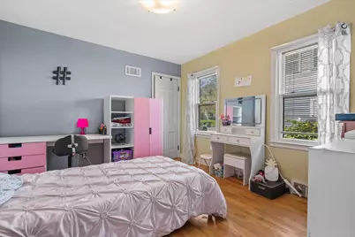 W168N9104  Falls Ave, Menomonee Falls, WI 53051 - Photo 7