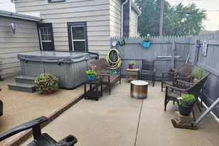 907 N 2nd St, Watertown, WI 53098 - Photo 5