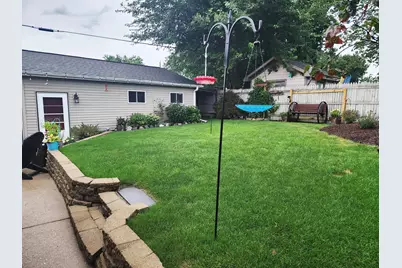 907 N Second St, Watertown, WI 53098 - Photo 3