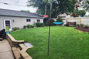 907 N 2nd St, Watertown, WI 53098 - Photo 3