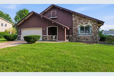 325 E Parkway Estates Dr, Oak Creek, WI 53154 - Photo 27
