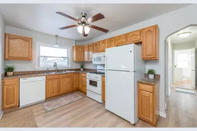 1915  31st St, Kenosha, WI 53140 - Photo 7