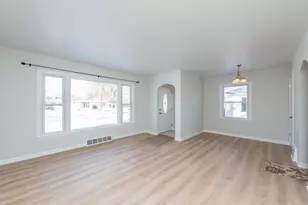 1915 31st St, Kenosha, WI 53140 - Photo 3