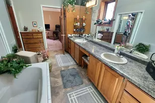 8404 S 68th St, Franklin, WI 53132 - Photo 27