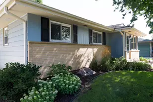 4900 Ridgeway Ave, Racine, WI 53406 - Photo 5