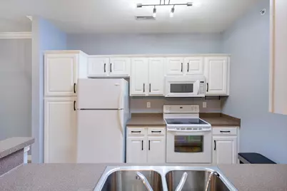 2704  Northview Rd #148, Waukesha, WI 53188 - Photo 5