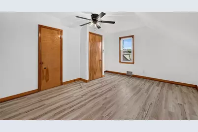 1979 S 10th St, Milwaukee, WI 53204 - Photo 15