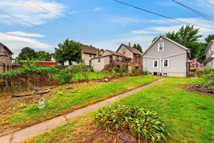 1979 S 10th St, Milwaukee, WI 53204 - Photo 21