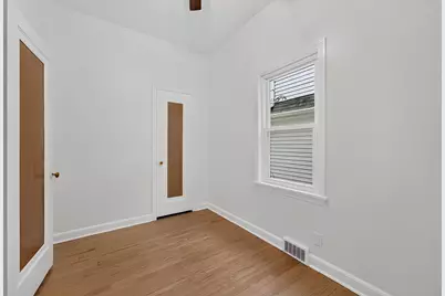 1979 S 10th St, Milwaukee, WI 53204 - Photo 13