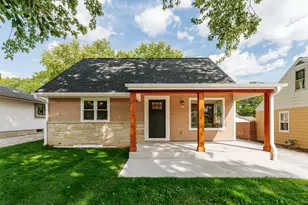 222 N 111th St, Wauwatosa, WI 53226 - Photo 3