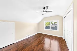222 N 111th St, Wauwatosa, WI 53226 - Photo 21