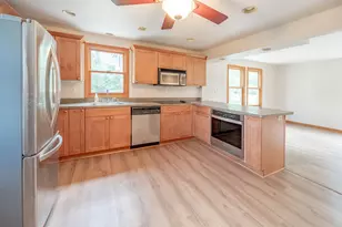 1028 8th Ave, Grafton, WI 53024 - Photo 7