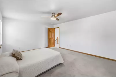 W273N2420  Arlington Ct, Pewaukee, WI 53072 - Photo 19