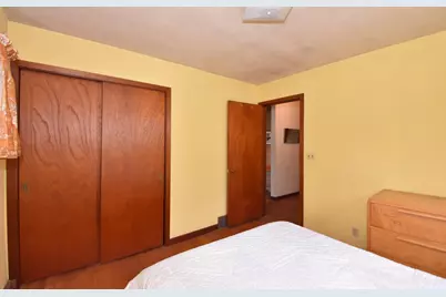3421  Saint Clair St, Racine, WI 53402 - Photo 25