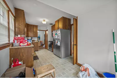 2842 N 90th St, Milwaukee, WI 53222 - Photo 9