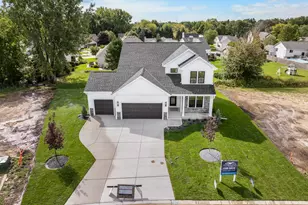 3639 Perennial Pkwy, Racine, WI 53126 - Photo 3