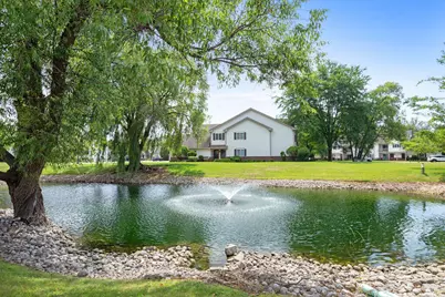542  Pewaukee Rd #H, Pewaukee, WI 53072 - Photo 3