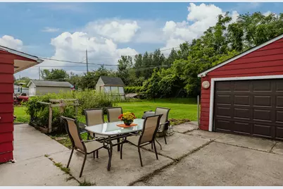 10435  Caddy Ln, Racine, WI 53108 - Photo 17