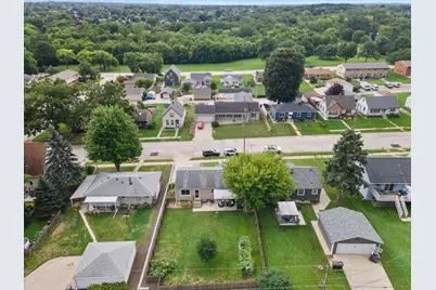 1710  Michigan Ave, South Milwaukee, WI 53172 - Photo 35