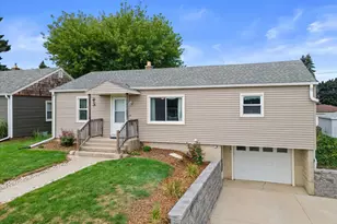 1710 Michigan Ave, South Milwaukee, WI 53172 - Photo 1