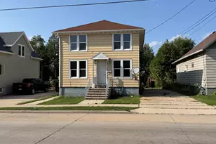 1812 14th St, Two Rivers, WI 54241 - Photo 1