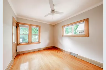 2555 N 72nd St, Wauwatosa, WI 53213 - Photo 19