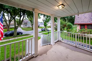 2555 N 72nd St, Wauwatosa, WI 53213 - Photo 5