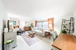 2555 N 72nd St, Wauwatosa, WI 53213 - Photo 27