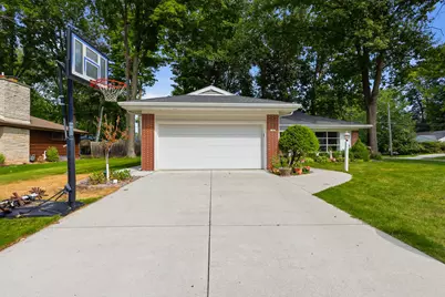 1403  Gunnell Ln, Manitowoc, WI 54220 - Photo 45