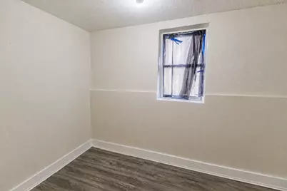 1953 S 5th Pl, Milwaukee, WI 53204 - Photo 3