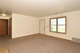 1208 N Sunnyslope Dr, Racine, WI 53406 - Photo 19