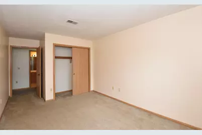 1208 N Sunnyslope Dr #104, Racine, WI 53406 - Photo 27