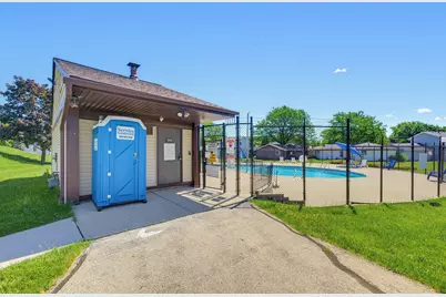 8112 N 97th Ct, Milwaukee, WI 53224 - Photo 29
