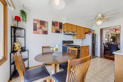 8112 N 97th Ct, Milwaukee, WI 53224 - Photo 11