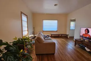 2225 Geneva St, Racine, WI 53402 - Photo 7