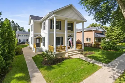 816  Wisconsin St, Lake Geneva, WI 53147 - Photo 1