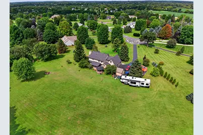S93W33523  Fieldside Ct, Mukwonago, WI 53149 - Photo 7
