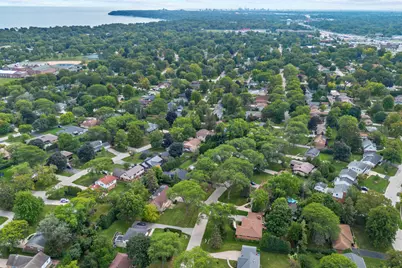 7470 N Navajo Rd, Fox Point, WI 53217 - Photo 29