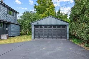 7470 N Navajo Rd, Fox Point, WI 53217 - Photo 47